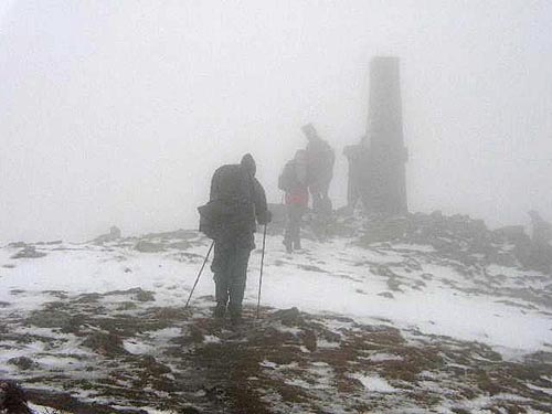 Nejvyšší vrcholy Západních Tater mají přes 2000 m n.m., a tak i v létě není neobvyklé, že se objeví sněhové přeháňky.