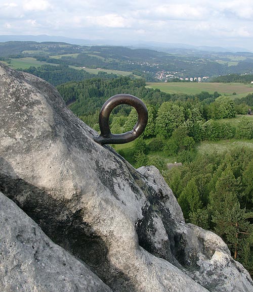 Od slaňáku Hlavní věže je pěkný výhled
