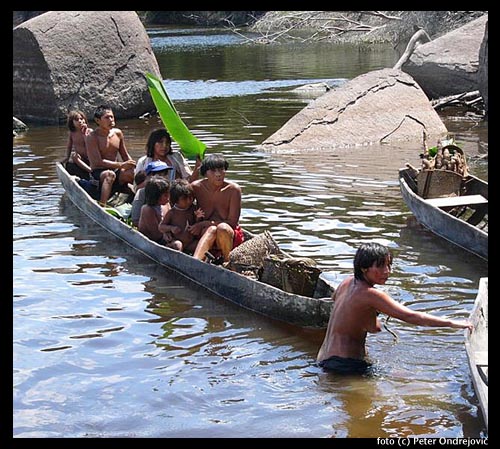 Rodina indiánů Yanomami