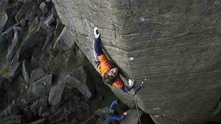 James Pearson v cestě The Promise E10 7a. Foto <a href="http://www.hotaches.com">HotAchesImages</a> & <a href="http://hotaches.blogspot.com/">hotaches.blogspot.com</a>