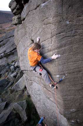 James Pearson v cestě The Promise E10 7a. Foto <a href="http://www.hotaches.com">HotAchesImages</a> & <a href="http://hotaches.blogspot.com/">hotaches.blogspot.com</a>