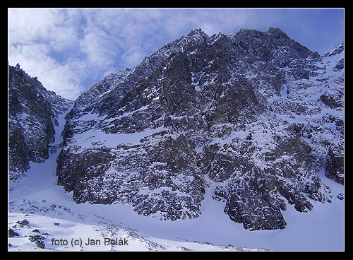 Gerlachovský štít (2663 m). Vlevo Krčmářův žlab.