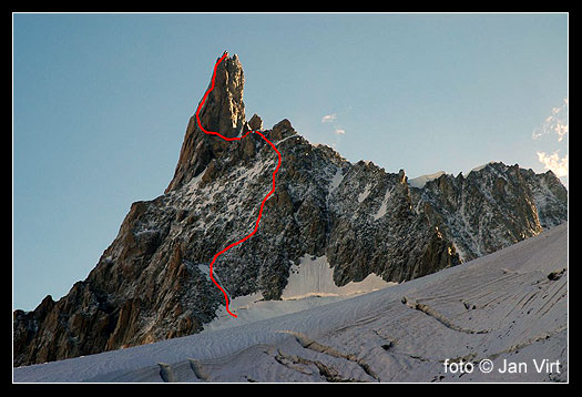  Výstupová trasa na Dent du Geant a hřeben Rochefort