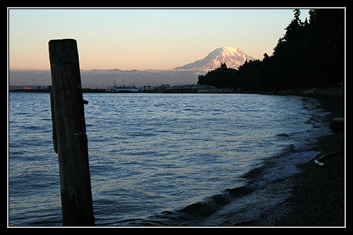 Tacoma, Mt. Rainier od moře