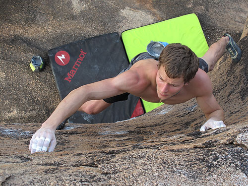 <!-- Hampi bouldering-->Honza "Horáček" Horák, sektor RISHIMUK PLATEAU, boulder cca 6b