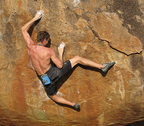 <!-- Hampi bouldering-->Honza Horák, sektor RISHIMUK PLATEAU, boulder cca 7a+