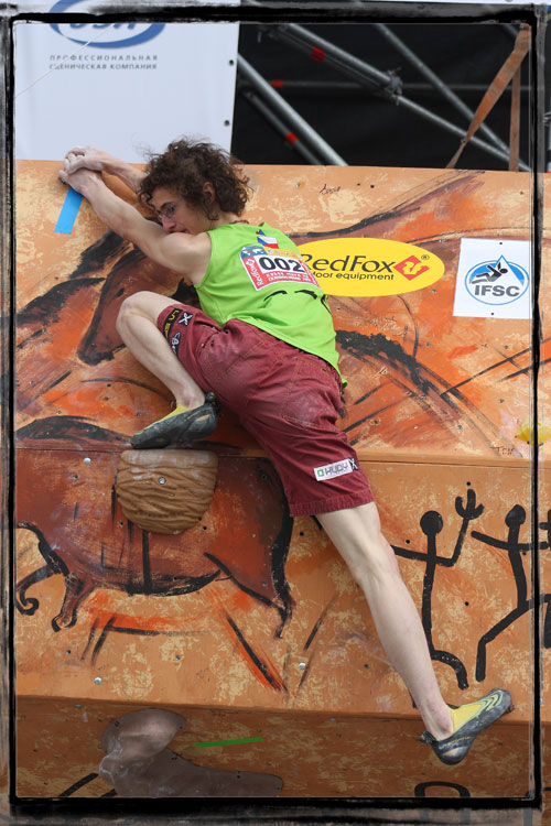 Boulder WC Moskva, Adam Ondra v kvalifikaci na boulderu 4 