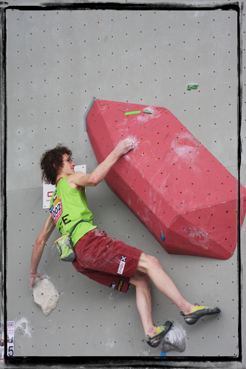 Adam Ondra na boulderu 5