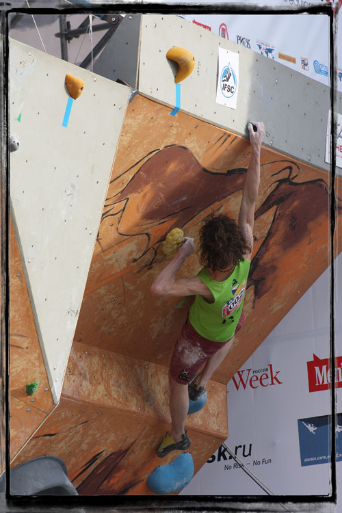 Finálový boulder