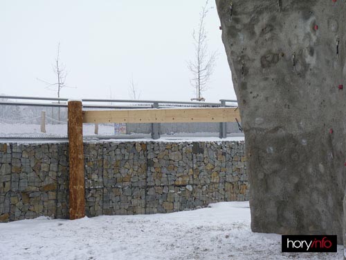 Stěna Olympia prkno na bouldrový nástup
