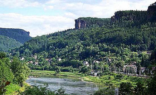 Východní roh nad Dolním Žlebem, oblíbené hnízdiště sokola stěhovavého