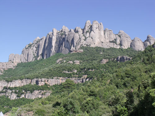  Skalní hrad Monserrat