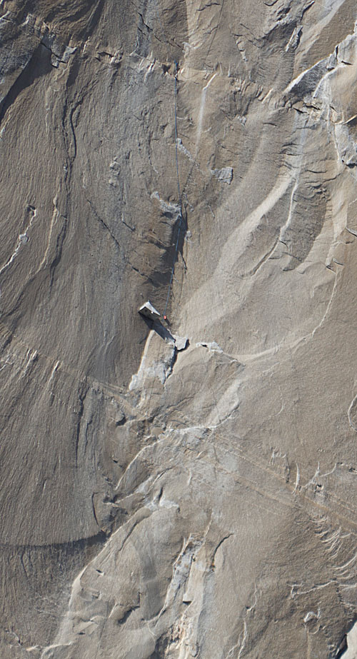 Portaledge Tommyho Caldwella - závěsná postel ve stěně El Capitana