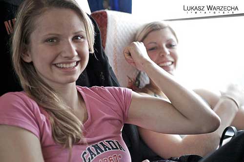 Lucka předvádí bicepsy