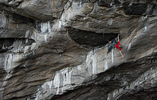 Adam Ondra onsightuje cestu Odin, 8c+
