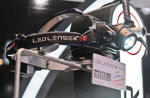 Čelovky LED Lenser, svit jako prase