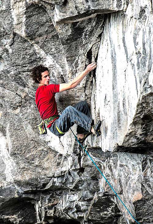 Adam Ondra při svém prvním OS 9a, Cabane au Canada