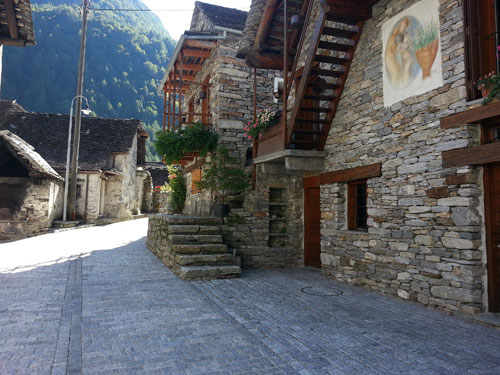 Sonogno, GPS 46.350556 8.786944
