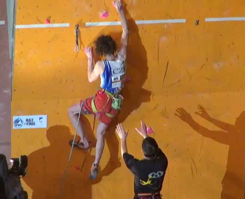 Adam Ondra v semifinále 