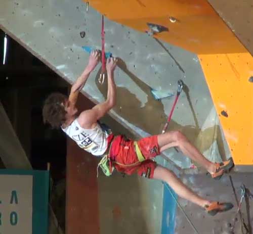 Adam Ondra v semifinále 