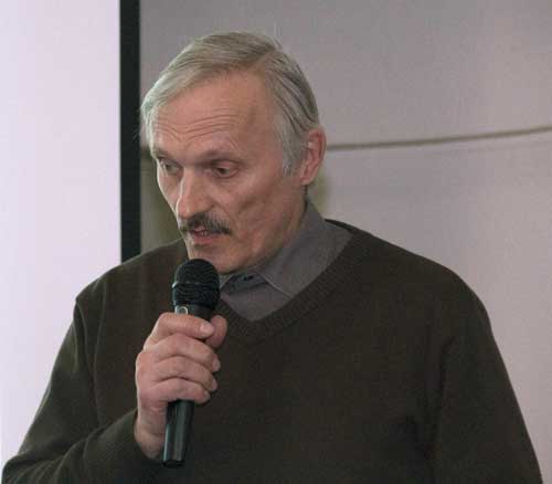 Kebrt navrhuje nechat instruktorům nad 50 let průkaz doživotně