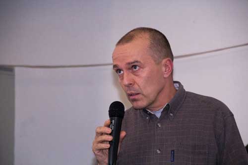 Pražský zástupce lektorů odmítá měnit temíny kurzů