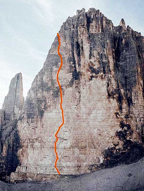 Cima Grande se zákresem cesty 