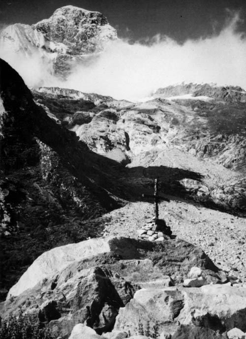 Peru 72, kříž pod Huascaránem