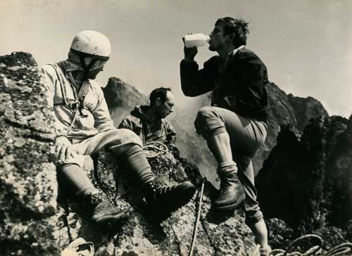 TATRY - Klatovští horolezci: Zleva Jaroslav Němec, Ing.Václav Sýkora ,??? (autor neznámý) .