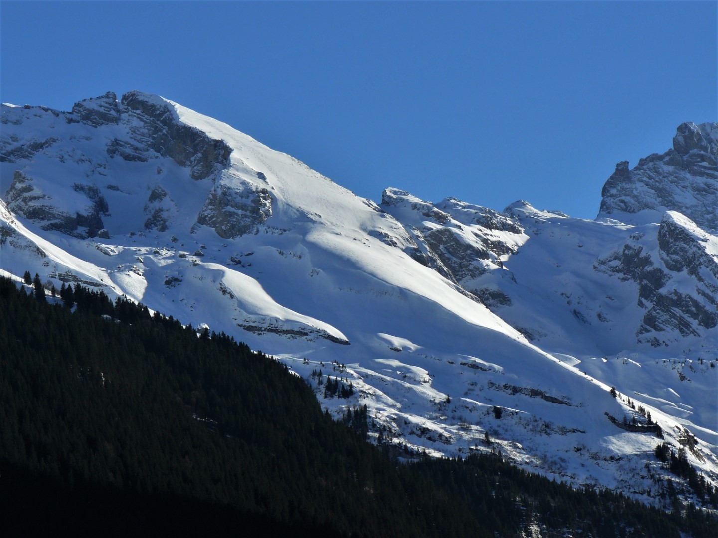 Pointe de Bella Cha, Triangle du Reposoir 