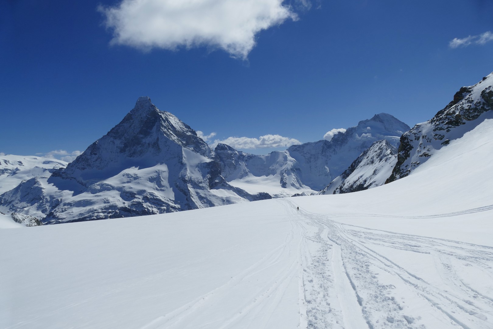 Dlouhý ledovec Hohlwänggletscher